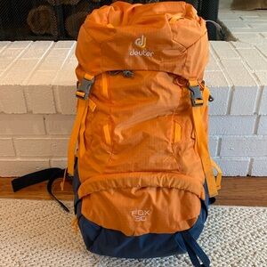 Deuter youth back pack - Fox 30 !Adjustable Torso Height! - mandarin and navy
